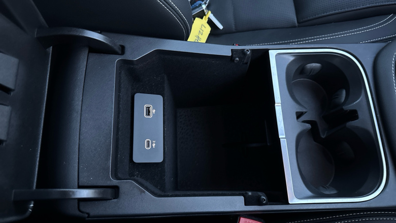 Jaguar E-Pace 2.0 D200 R-Dynamic SE 5dr Auto Diesel Estate